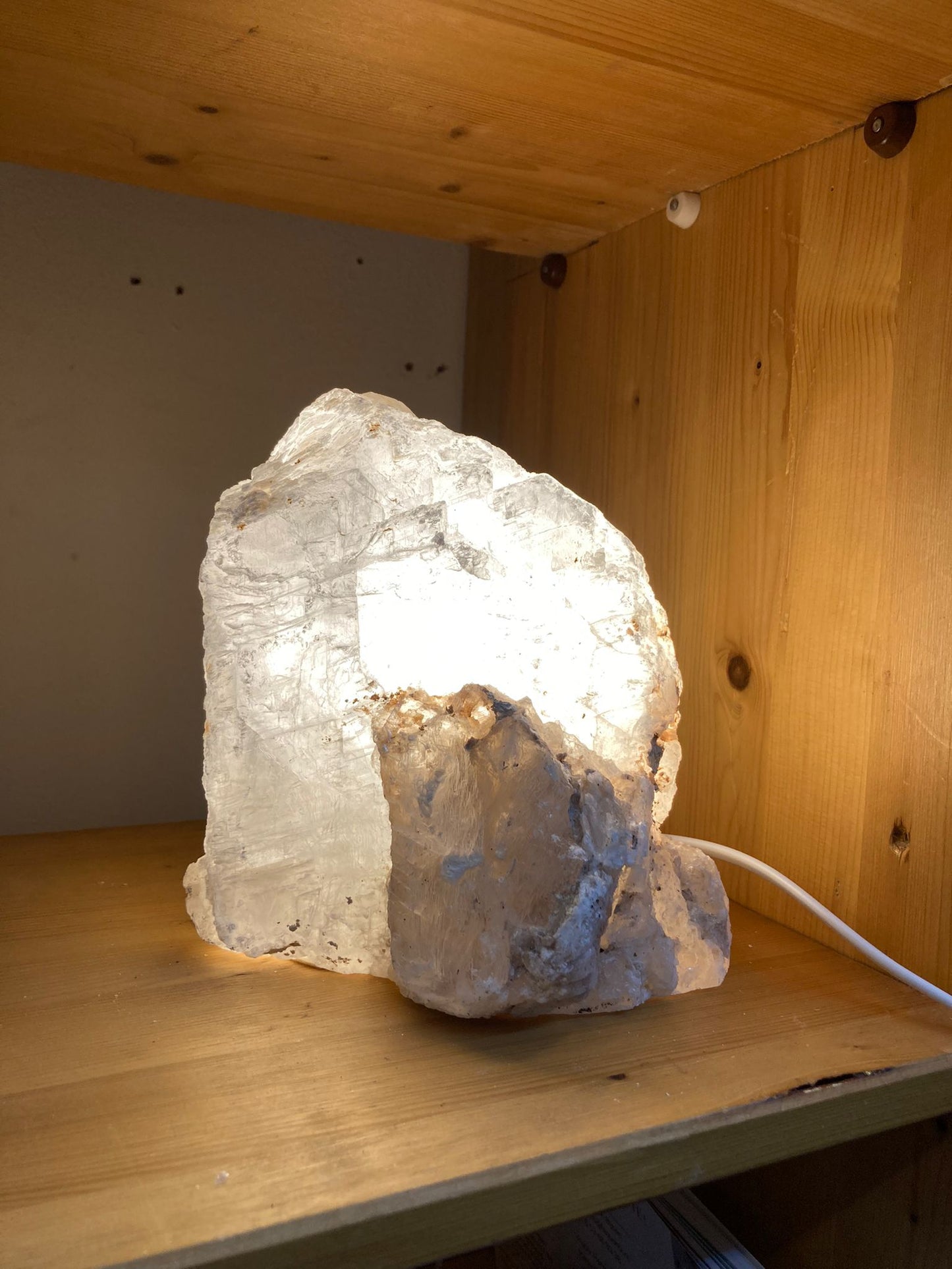 FÉ Seleniet Lamp | Nadhi